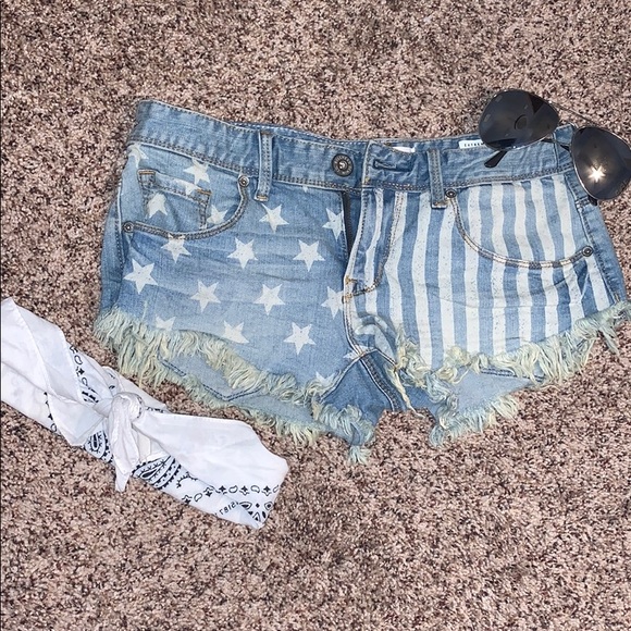 🇺🇸All American PacSun Cut Off Shorts 🇺🇸 - Picture 1 of 4